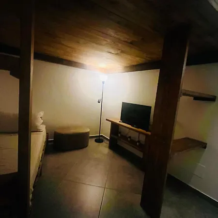 Cenaculum Atticae Trajan Apartment