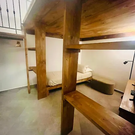 Cenaculum Atticae Trajan Apartment Benevento